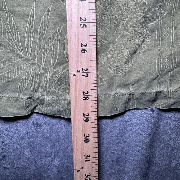 Tommy Bahama Shirt Mens L Silk Button Up Green Floral Camp Hawaiian Loop Collar - Picture 6 of 6